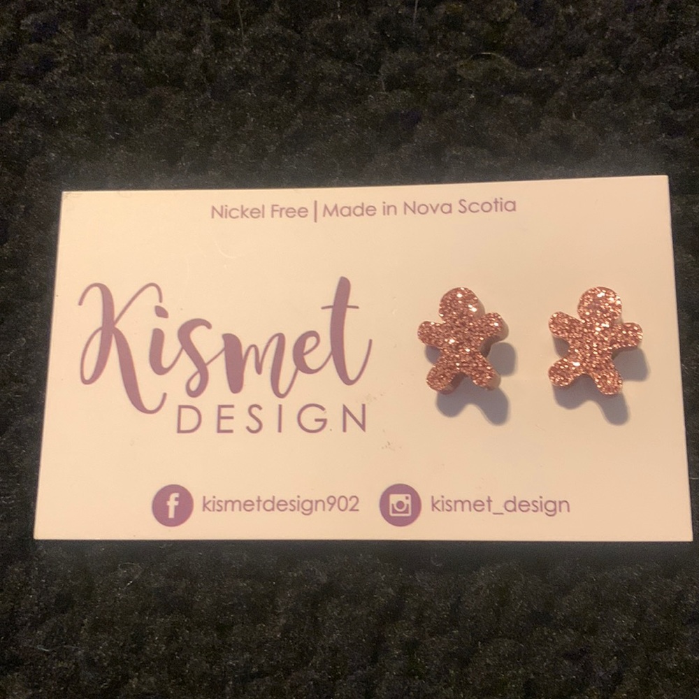 Sparkle gingerbread stud earrings